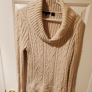 Cable Knit Sweater in Cream - Size M